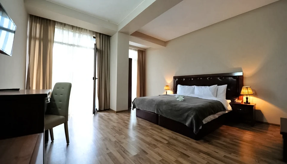 هتل روگالوکس تفلیس